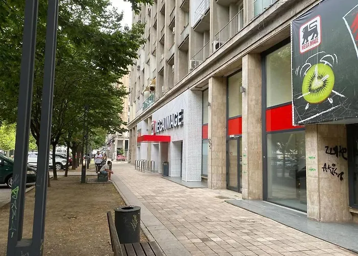 Magheru Cozy New 2 بوخارست